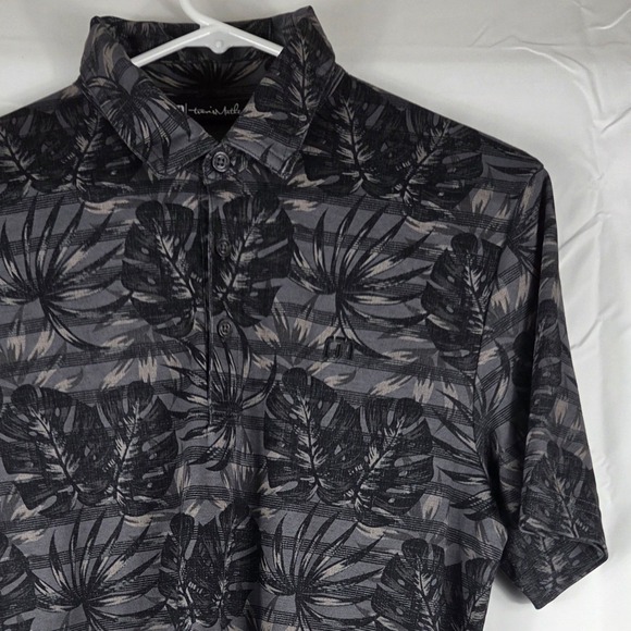 TravisMathew Other - Travis Mathew Mens Small Grey Black Tropical Leaf Stripe Short‎ Sleeve Golf Polo